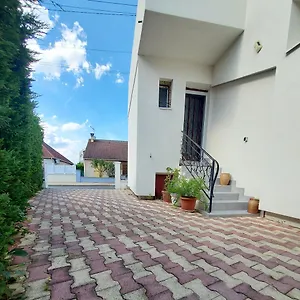 Meuble Avec Deux , Moulins (Allier) France